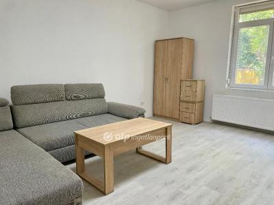 Eladó családi ház Budapest