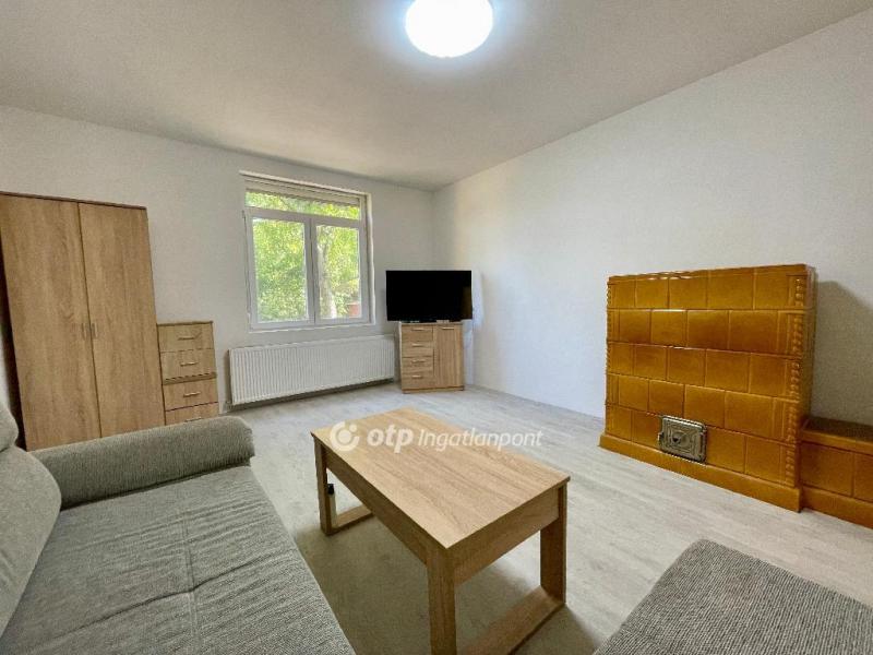 Eladó családi ház Budapest