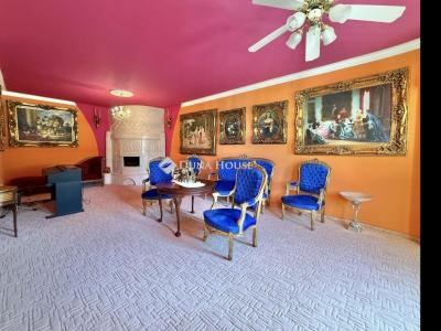 Eladó családi ház Szekszárd