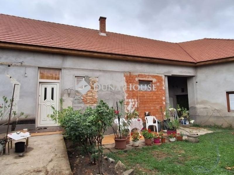 Eladó családi ház Nagykőrös