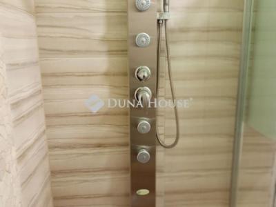 Eladó lakás Komló