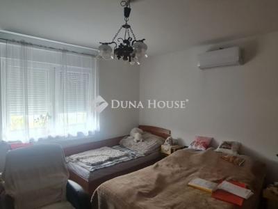 Eladó családi ház Monor