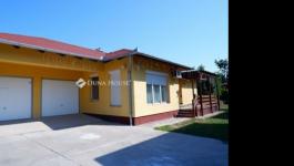 Eladó családi ház Székesfehérvár