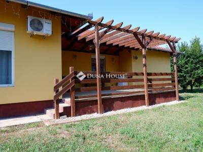 Eladó családi ház Székesfehérvár