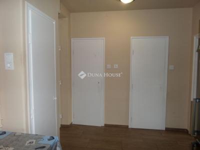 Eladó lakás Pécs
