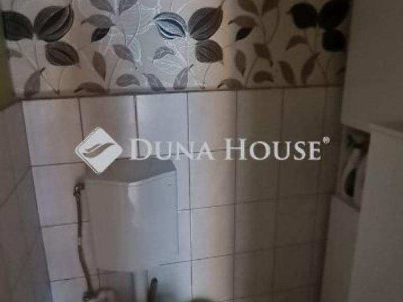 Eladó családi ház Monor