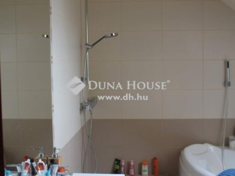 Eladó családi ház Diósd