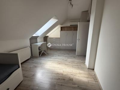Kiadó lakás Pécs