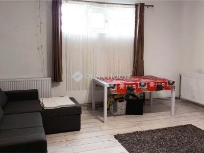 Eladó házrész Monor