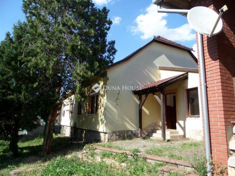 Eladó családi ház Pécs