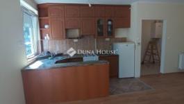 Eladó lakás Szentlőrinc