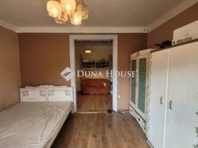 Eladó családi ház Vecsés