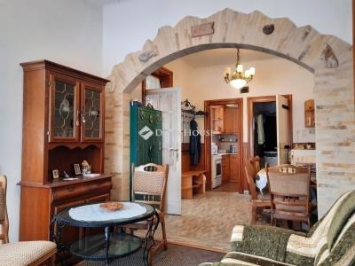 Eladó családi ház Budapest