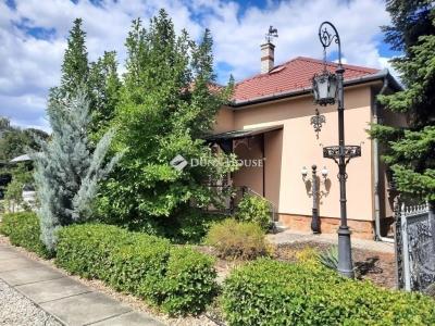 Eladó családi ház Budapest