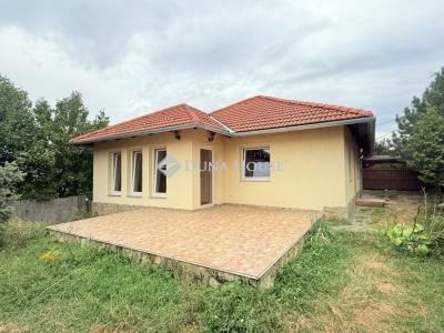 Eladó ikerház Pomáz