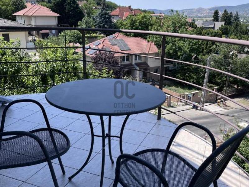 Eladó családi ház Budapest