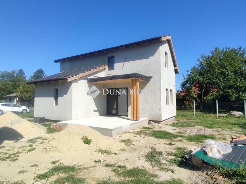 Eladó nyaraló Balatonkeresztúr