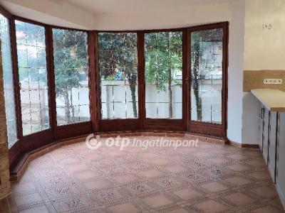 Eladó családi ház Debrecen