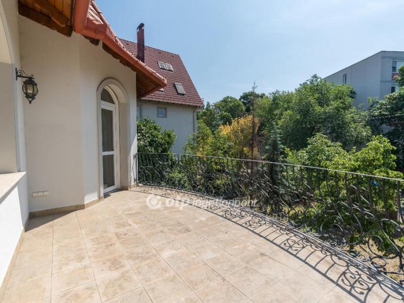 Eladó családi ház Debrecen
