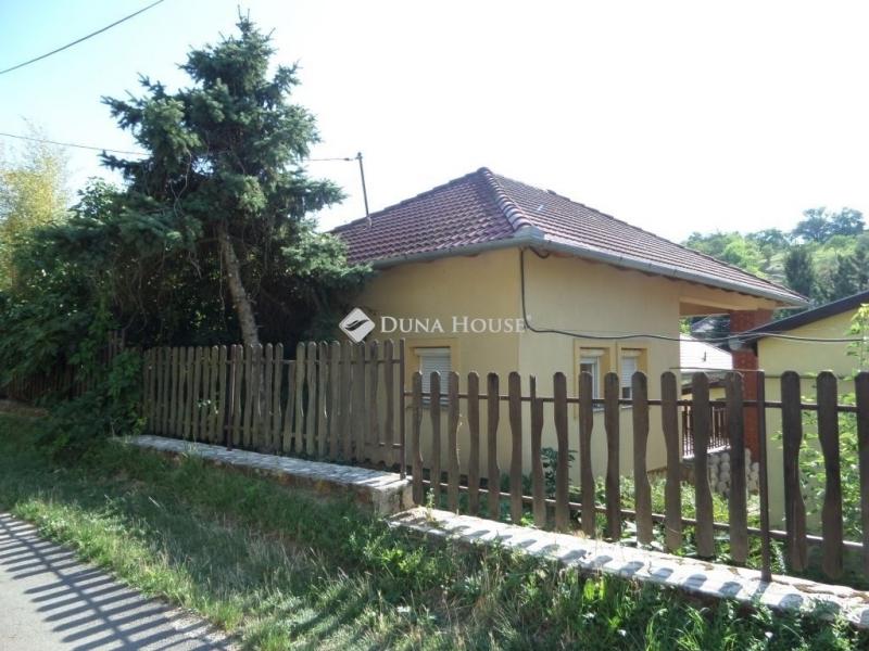 Eladó családi ház Pécs