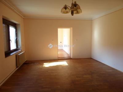 Eladó családi ház Pécs