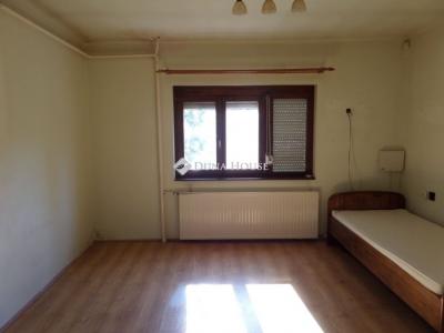 Eladó családi ház Pécs