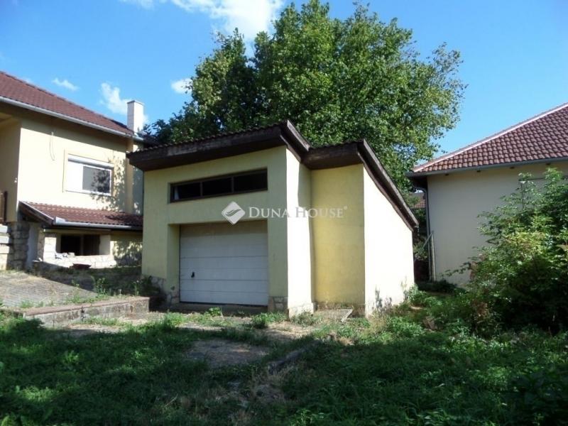 Eladó családi ház Pécs