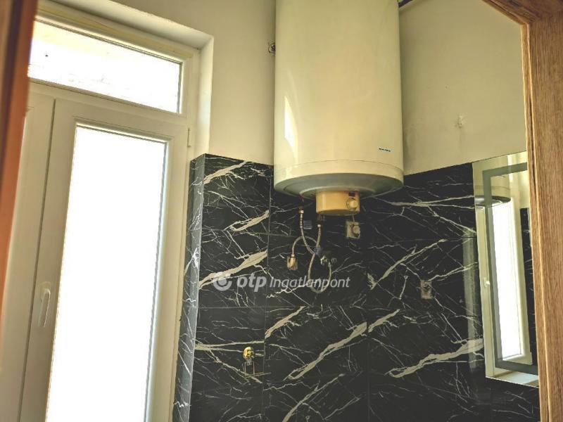 Eladó családi ház Budapest