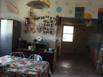 Eladó családi ház Pécs