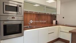 Eladó lakás Komló