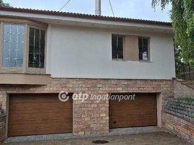 Eladó családi ház Debrecen