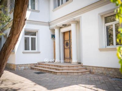 Eladó családi ház Debrecen