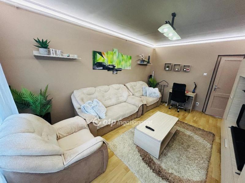 Eladó lakás Debrecen