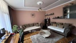 Eladó lakás Csongrád