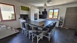 Eladó családi ház Szentes