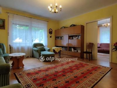 Eladó családi ház Budapest