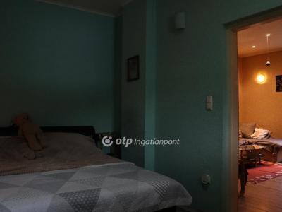 Eladó családi ház Budapest