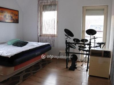 Eladó családi ház Budapest