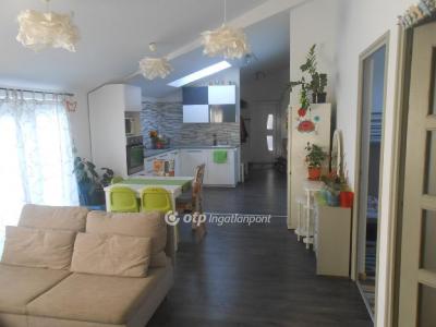 Eladó családi ház Budapest