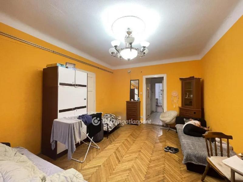 Eladó lakás Budapest