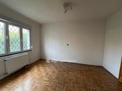 Eladó családi ház Budapest