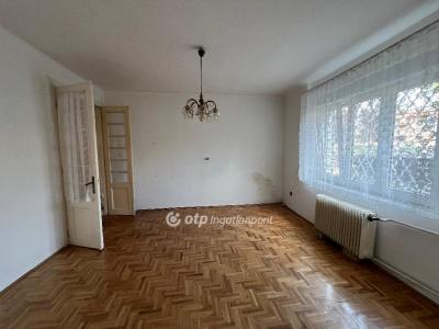 Eladó családi ház Budapest