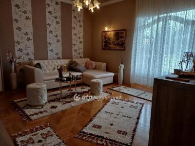 Eladó családi ház Budapest