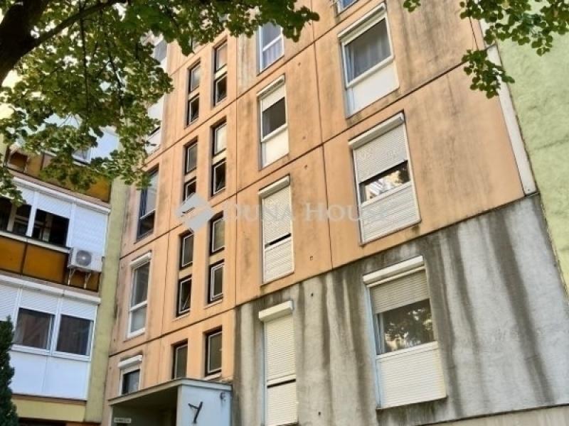 Eladó lakás Pécs