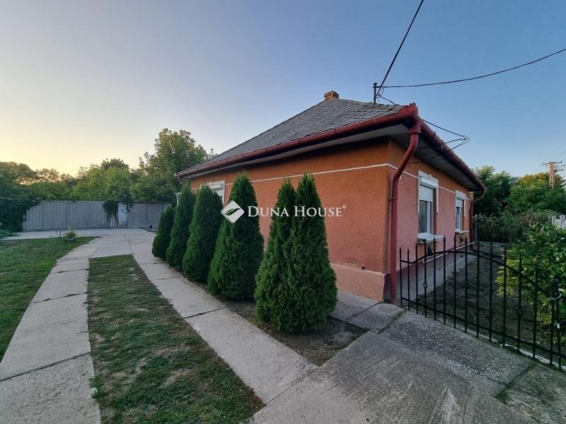 Eladó családi ház Tóalmás