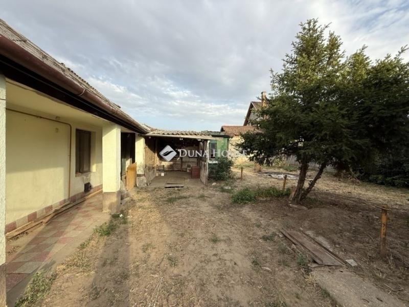 Eladó családi ház Kóka