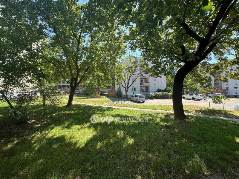 Eladó lakás Debrecen