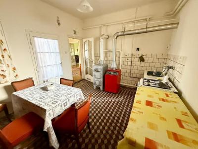 Eladó családi ház Cegléd