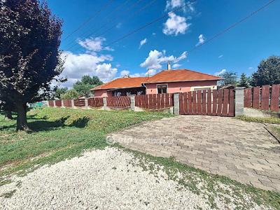 Eladó családi ház Komádi