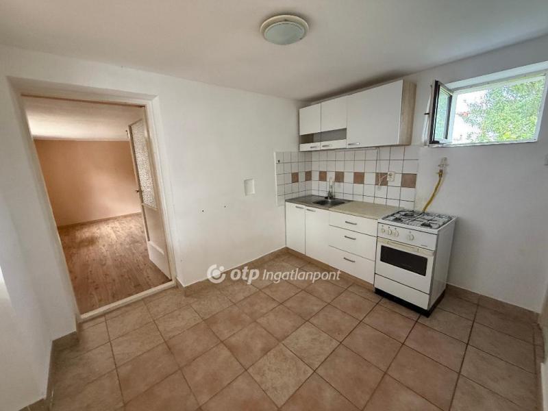 Eladó családi ház Újfehértó